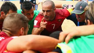 Madjer a incentivar os companheiros de equipa durante o mundial de 2015