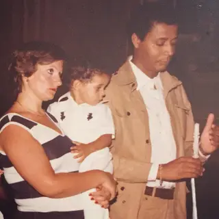 Madjer com a mãe, Ivone, e o pai, Fernando.