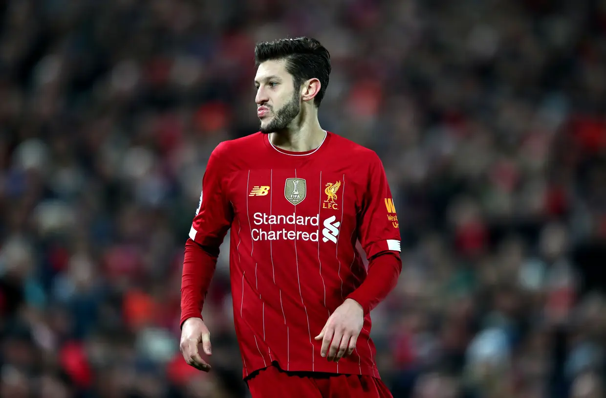 Adam Lallana é um futebolista valioso, mas que tem à sua frente gente como Salah ou Mané no Liverpool. Sem espaço, é possível que saia este verão. Tem 31 anos