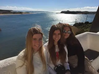 Mariana, Joana e Sandra, as filhas e mulher de Paulo Sérgio