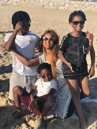 A mulher e os filhos de Paíto