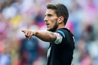 Carriço: “Tenho a minha sexualidade muito bem resolvida. Quando me disseram que tinha beijado o Rakitic na boca não me lembrava. Nem ele”