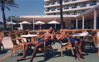 Diogo com o pai numas férias em Palma de Maiorca