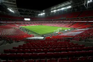 Wembley, onde deveria acontecer a final do Euro'2020, em julho. Com as bancadas vazias, como estarão em julho