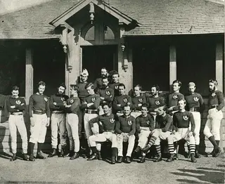 A seleção da Escócia que participou no primeiro jogo internacional de râguebi, a 27 de março de 1871.