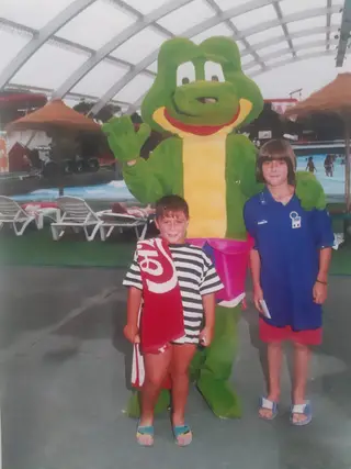Diogo com o irmão mais novo