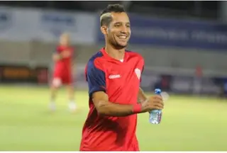 Depois do AEL Limassol, Hélio representou o Nea Salamis do Chipre