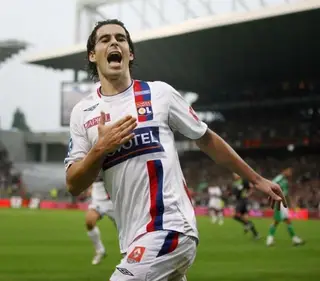 Depois do Benfica Chelsea Tiago vai para o Lyon