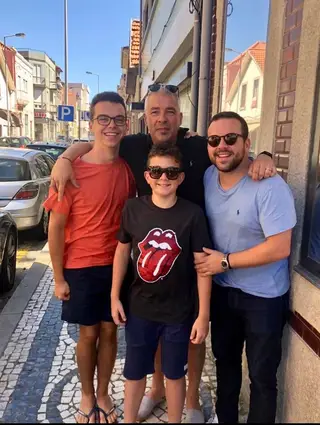 Jorge Costa com os três filhos