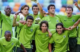 Mário Sérgio (1º em baixo à direita) foi para o Sporting na época 2003/04