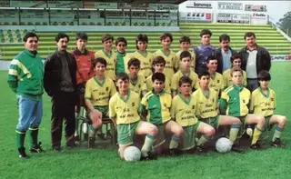 Mário Sérgio (3ª em baixo à direita) iniciou a sua formação no Paços de Ferreira