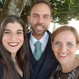 A sobrinha, o filho e a mulher de Álvaro Magalhães