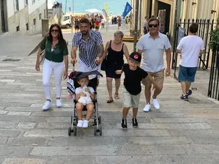 Com a família