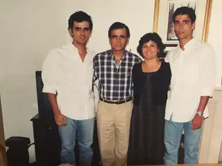 Diogo com os pais e o irmão