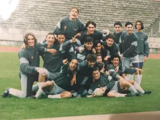 Diogo (no meio de olhos fechados) na seleção de sub15