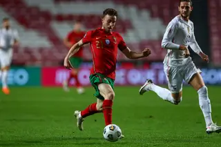 Diogo Jota não foi titular, não fosse estragar o recolher obrigatório da qualidade de jogo a partir das 13h (por Lá em Casa Mando Eu)