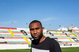 Yuran Fernandes tem 26 anos e é um dos capitães do Estrela, clube que já conhecia desde os tempos em que começou a jogar, em Cabo Verde