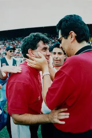A ser parabenizado pelo diretor das relações públicas do Alajuelense