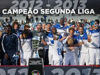 Nos festejos da subida à I Liga pelo Belenenses