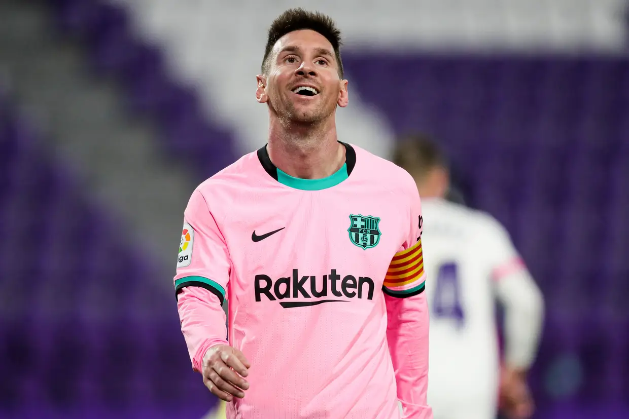 Messi: médio, avançado, extremo, mais-que-tudo do Barcelona