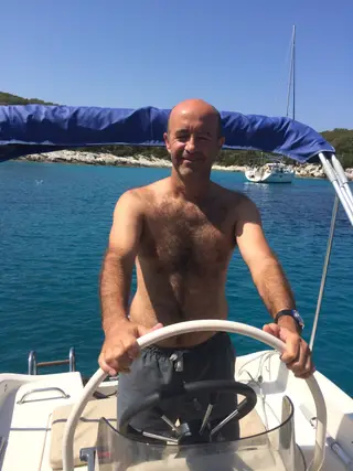 Na Grécia, onde foi treinador do Paetolikos, depois de sair do Marítimo