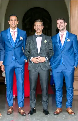 Zeca no casamento de Pedro Santos (ao centro) e outro dos melhores amigos, João Baptista (à direita)