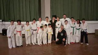 Rui Baião (atrás de branco) chegou a praticar Kenpo com o filho mais velho