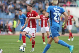 Ainda na Bulgária, Arsénio jogou no CSKA de Sofia