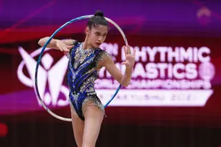 Sofia Raffaeli, de Itália durante a final de arco, onde conquistou a medalha de bronze
