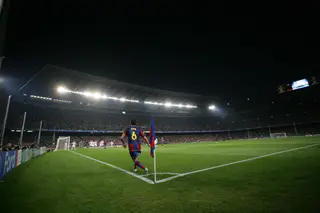 Xavi Hernández, de 41 anos, regressa ao clube que leva no coração e onde, passando a bola e descobrindo espaços, fez muita gente feliz