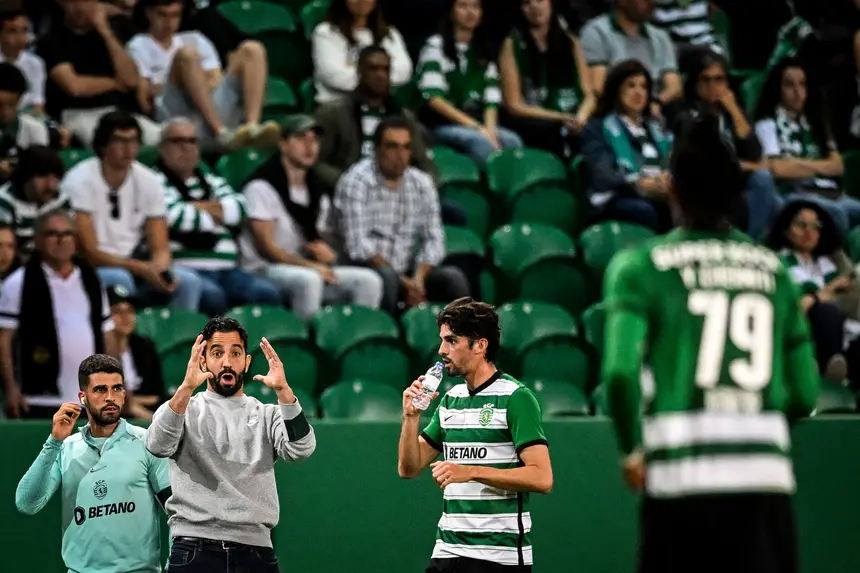 Carlos Fernandes adjunto de Rúben Amorim Depois de hoje o 3 º lugar