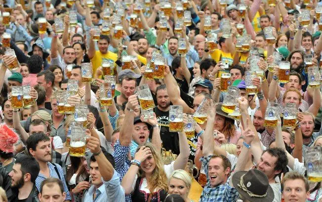 Cancelado O Oktoberfest O Maior Festival De Cerveja Do Mundo Postal