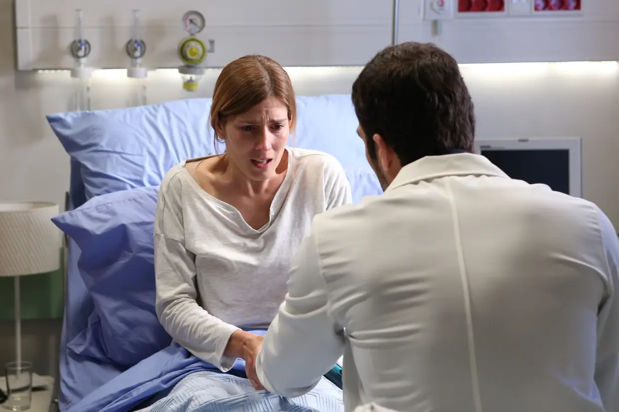 Rosa pede a Marcelo para ficar mais tempo no hospital