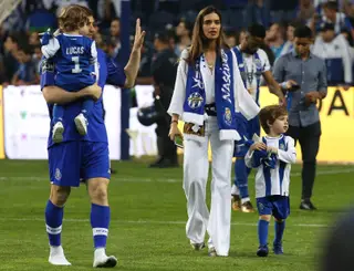 Iker Casillas e Sara Carbonero com os filhos, Lucas e Martín