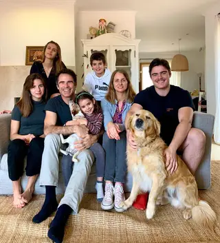 Pedro Lima com a mulher e os filhos