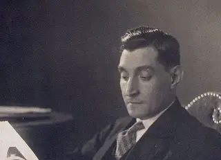 1928 - Oliveira Salazar assume a pasta das Finanças no IV Governo da Ditadura.