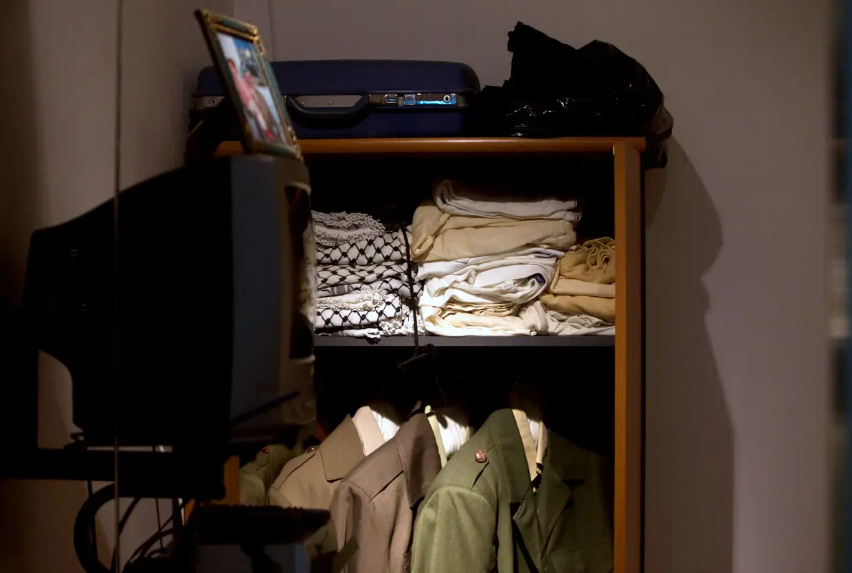 Os pertences do líder Yasser Arafat podem ser vistos no seu quarto.