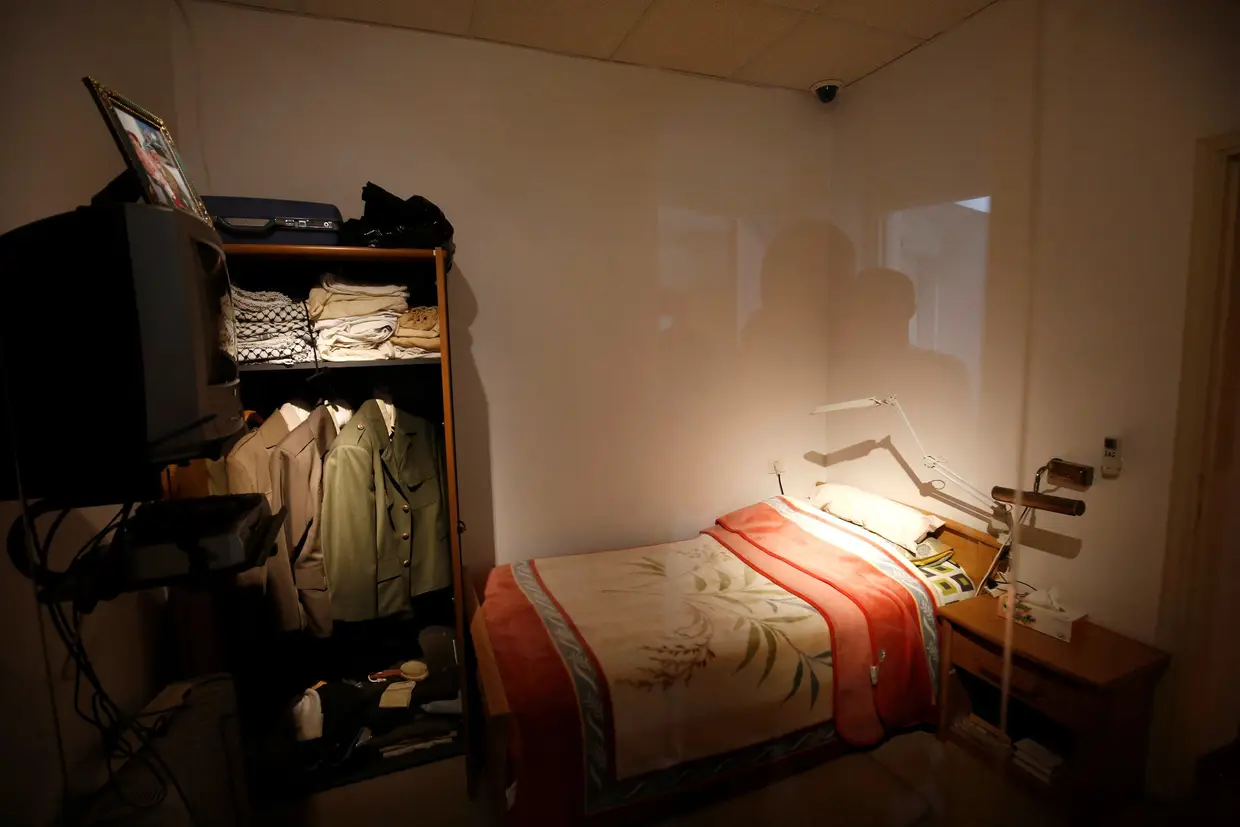 Os pertences do líder Yasser Arafat podem ser vistos no seu quarto.