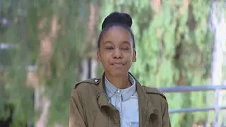 Vanessa (filha de Zelinda). Nasceu em Lisboa. Não tem dinheiro para pedir a nacionalidade.