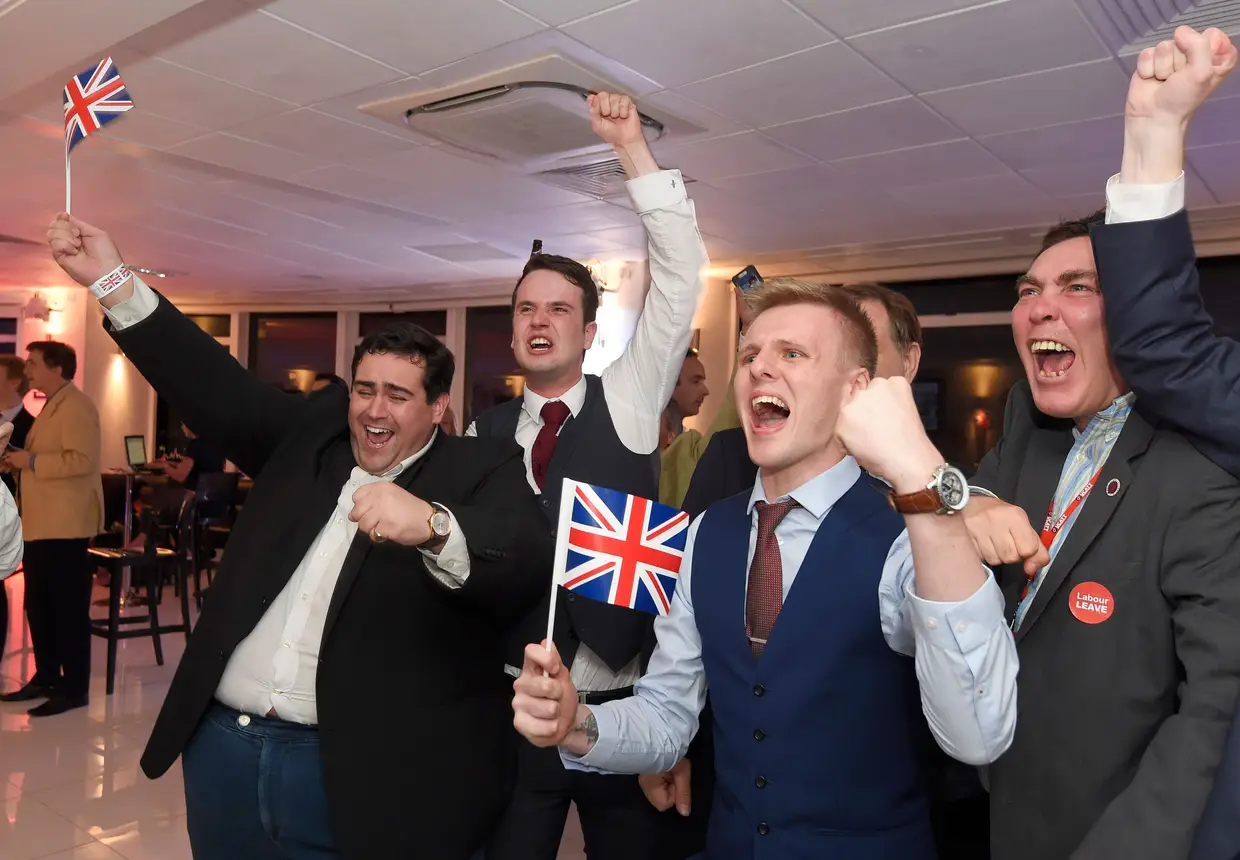 O ano de 2016 ficou também marcado por um dos acontecimentos mais marcantes das histórias do Reino Unido e da União Europeia. O Brexit apanhou milhares de britânicos e europeus de surpresa. Mas foram também milhares os que celebraram a saída britânica da UE.
