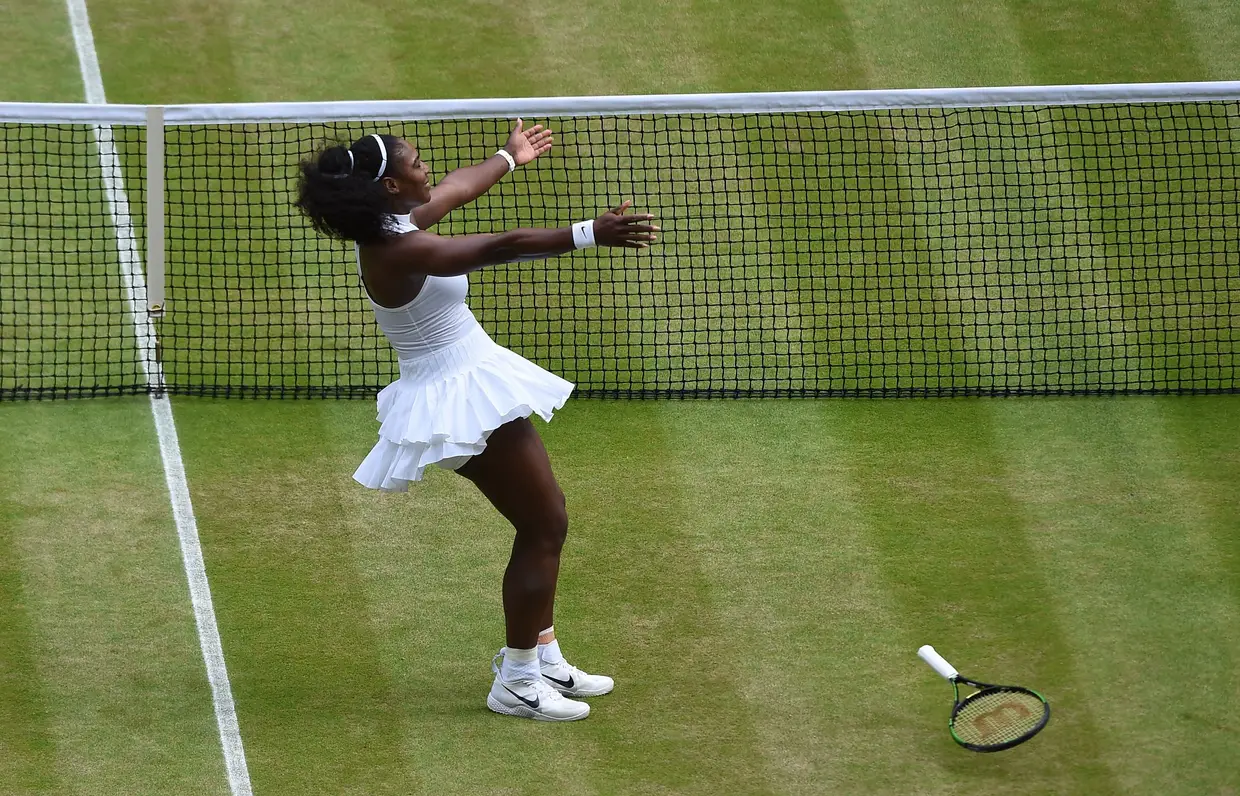 Entre as senhoras, Serena Williams ainda celebrou a conquista do torneio britânico de Wimbledon, o terceiro Grand Slam da época, mas acabou por ser destronada no topo do ranking mundial pela adversária que então derrotou, a alemã Angelique Kerber.