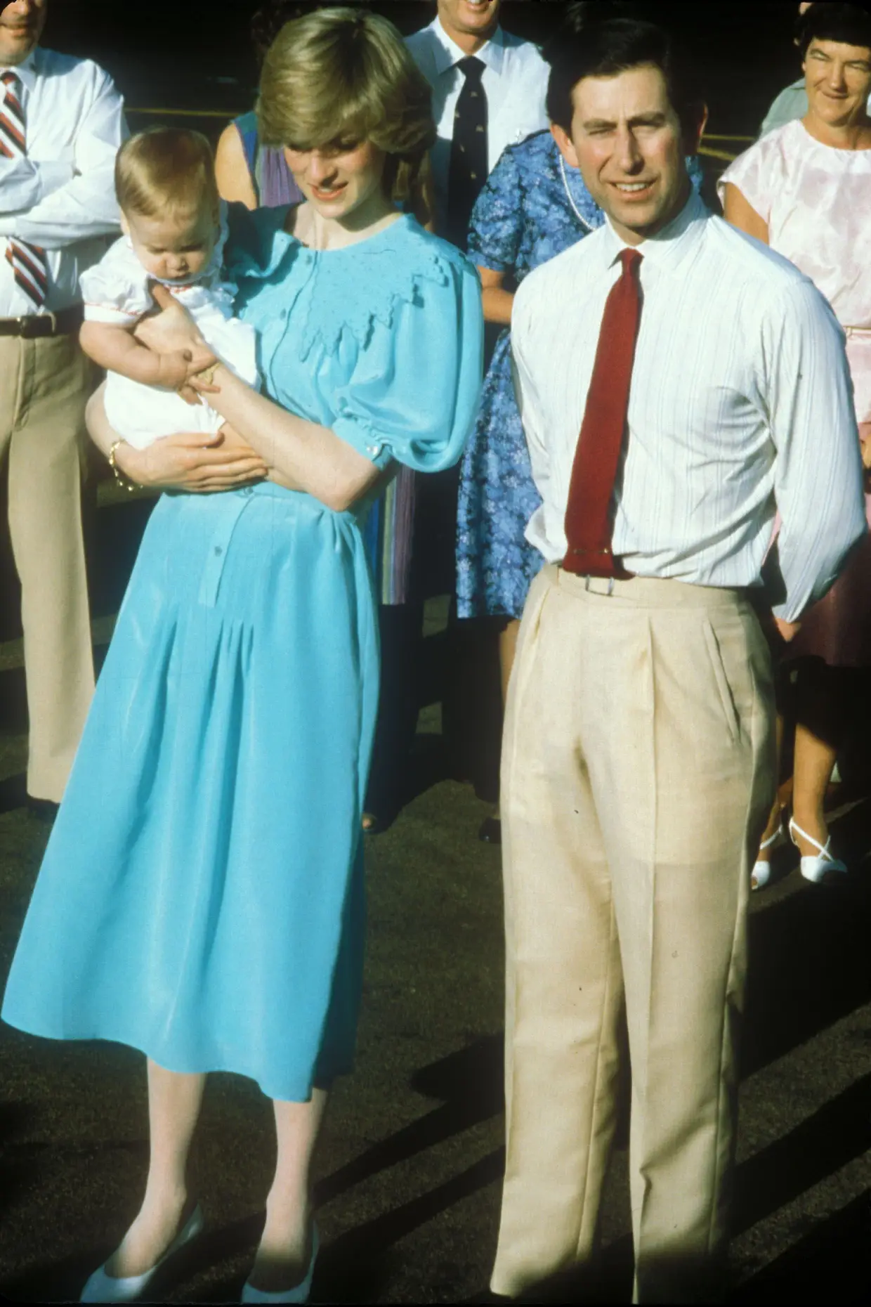 Com o príncipe Carlos, em março de 1983.