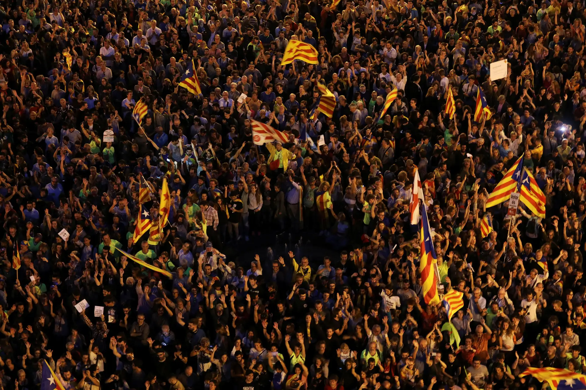 Milhares Protestam Nas Ruas De Barcelona Sic Not Cias