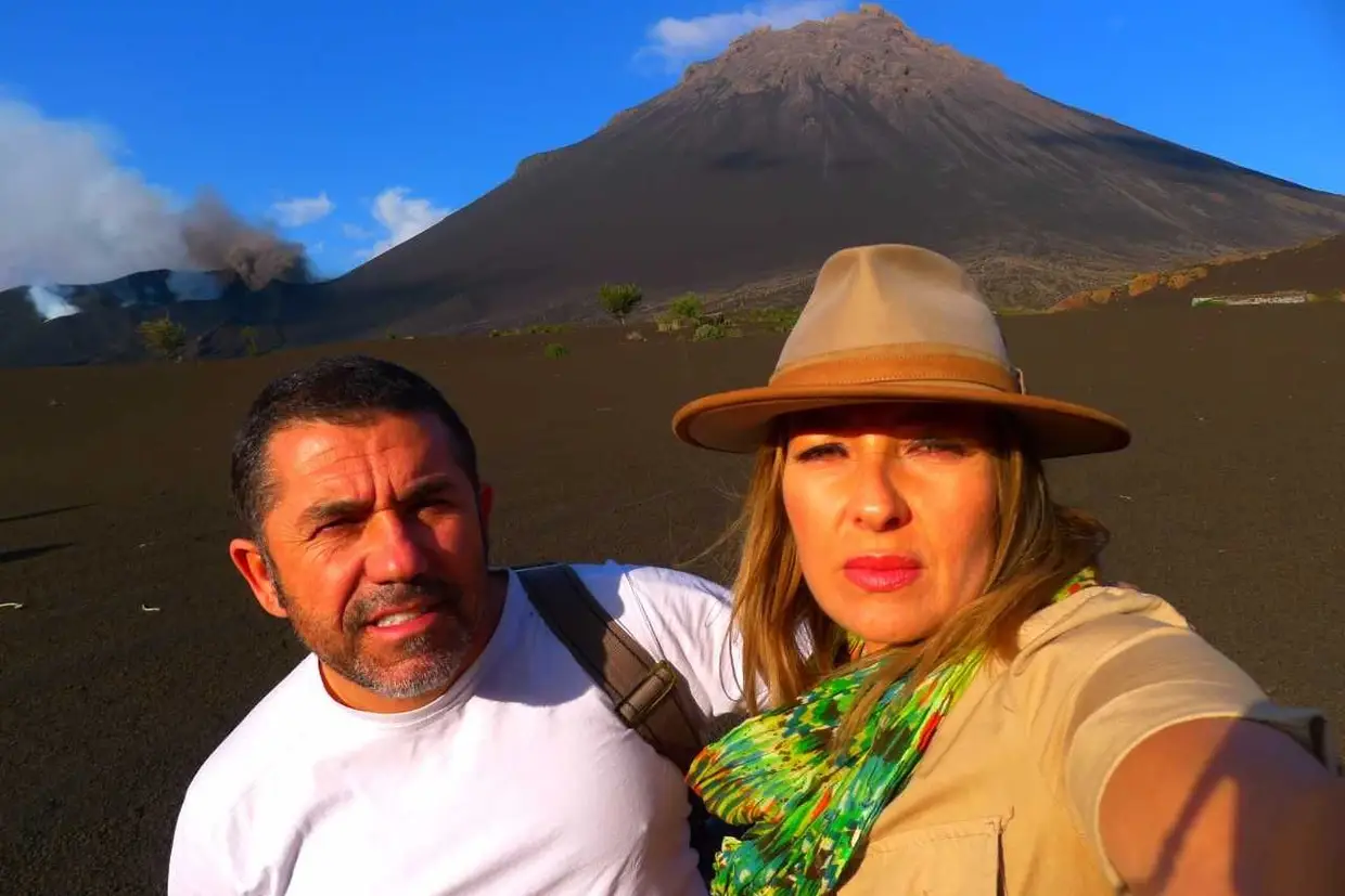 Erupção do Vulcão da Ilha do Fogo, em 2014, (Reportagem de Teresa Conceição com Odacir Júnior, 19 anos depois da primeira Grande Reportagem sobre a erupção em 1995, com a mesma equipa de trabalho).