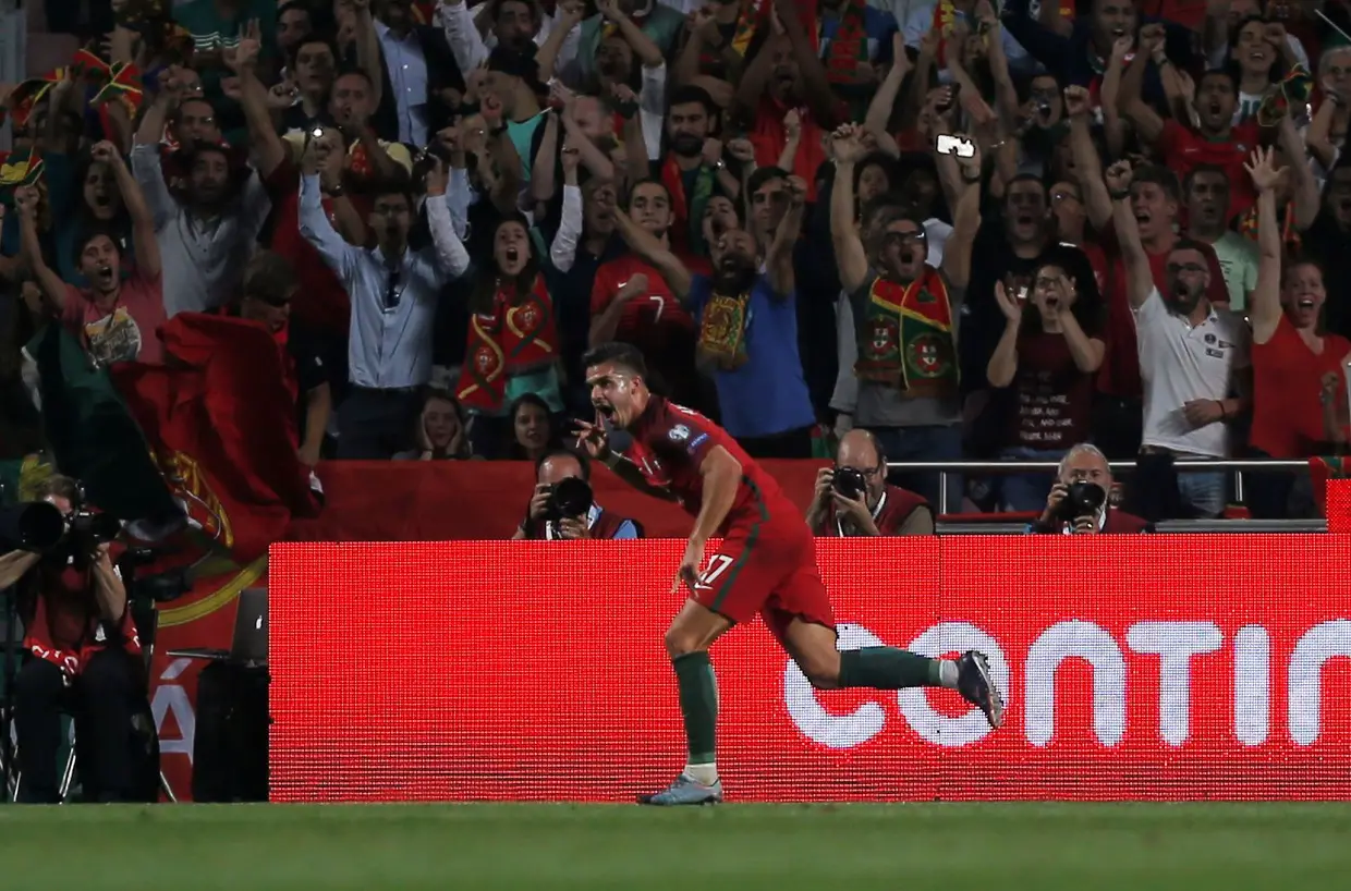 André Silva aumentou a vantagem portuguesa aos 57 minutos.