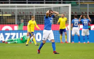 A Itália foi afastada no play-off pela Suécia, país que, curiosamente, acolheu o último Mundial em que a squadra azurra não havia participado - o de 1958.