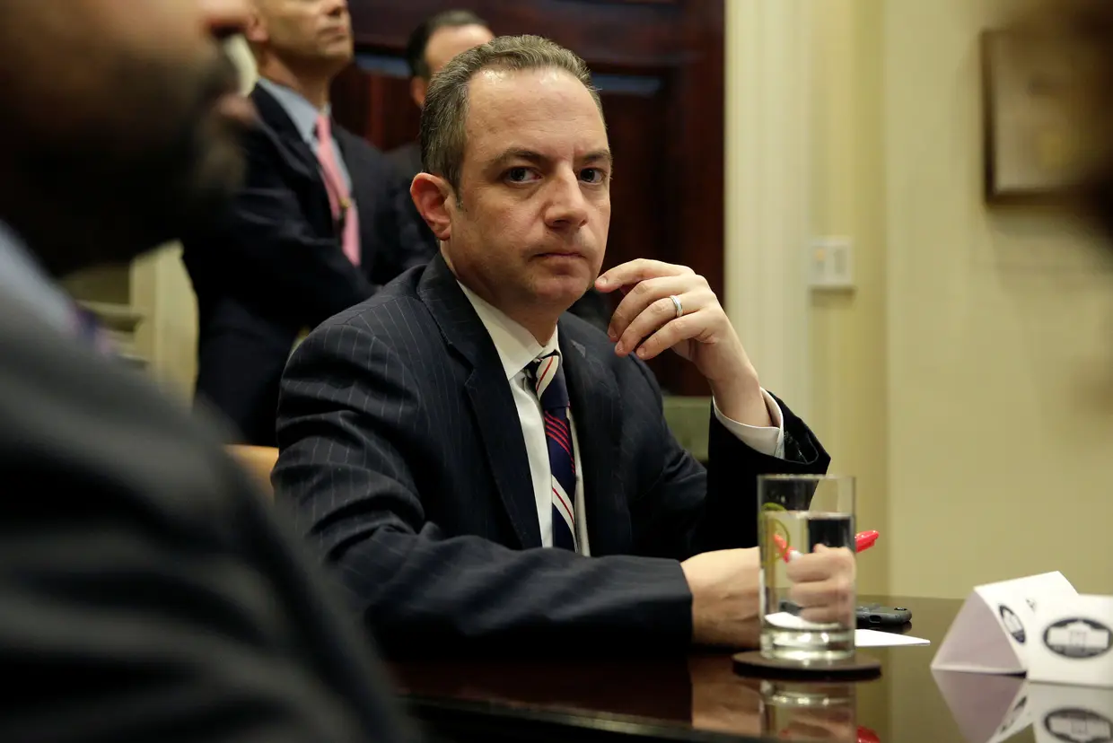 A 28 de julho, Donald Trump despediu o chefe de gabinete da Casa Branca Reince Priebus, depois da divulgação das declarações do, na altura, diretor de comunicação da Casa Branca, Anthony Scaramucci, à New Yorker, em que o classificou como "um esquizofrénico paranóico, um paranóico".