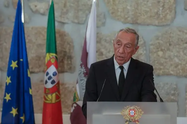 "Estes mais de 100 mortos não mais sairão do meu pensamento como um peso enorme na minha consciência tal como no meu mandato presidencial." Marcelo Rebelo de Sousa, 17-10-2017