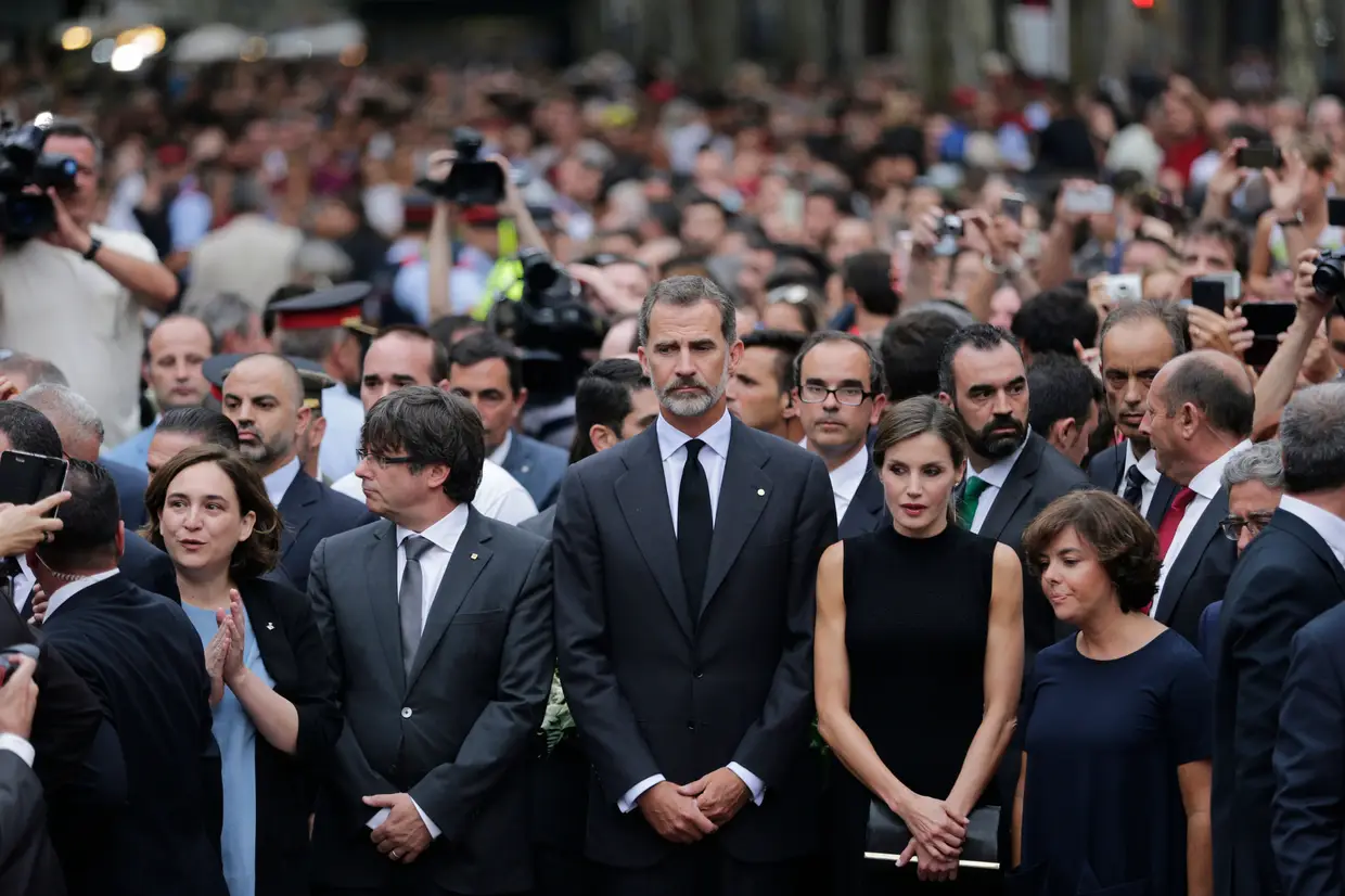"São uns assassinos, simplesmente uns criminosos que não nos vão aterrorizar. Toda a Espanha é Barcelona. As Ramblas voltarão a ser de todos." Rei Felipe VI de Espanha, após um ataque que provocou 15 mortos, 17-08-2017