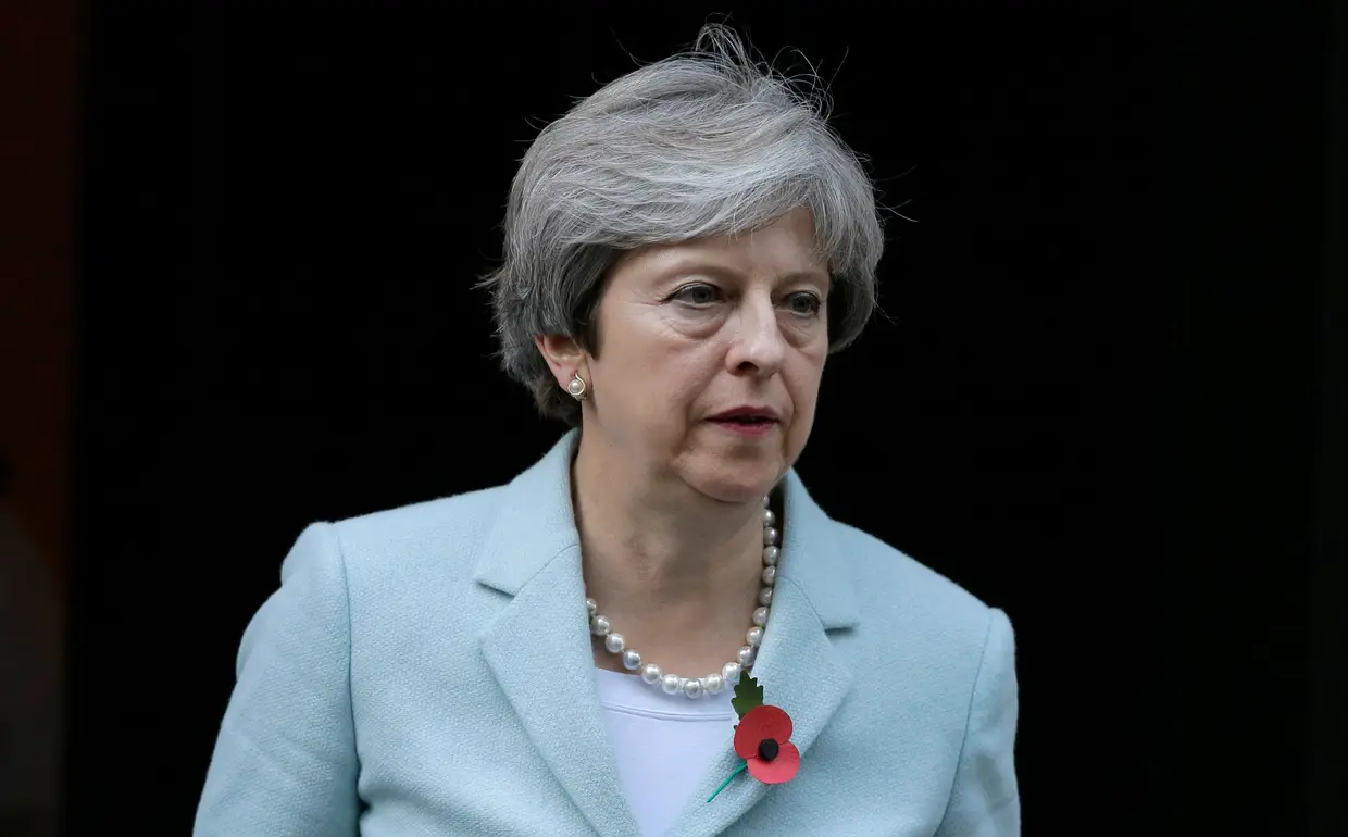 "Os outros 27 países europeus estão em vias de se unirem contra nós." Theresa May, primeira-ministra britânica a propósito do Brexit, 27-04-2017